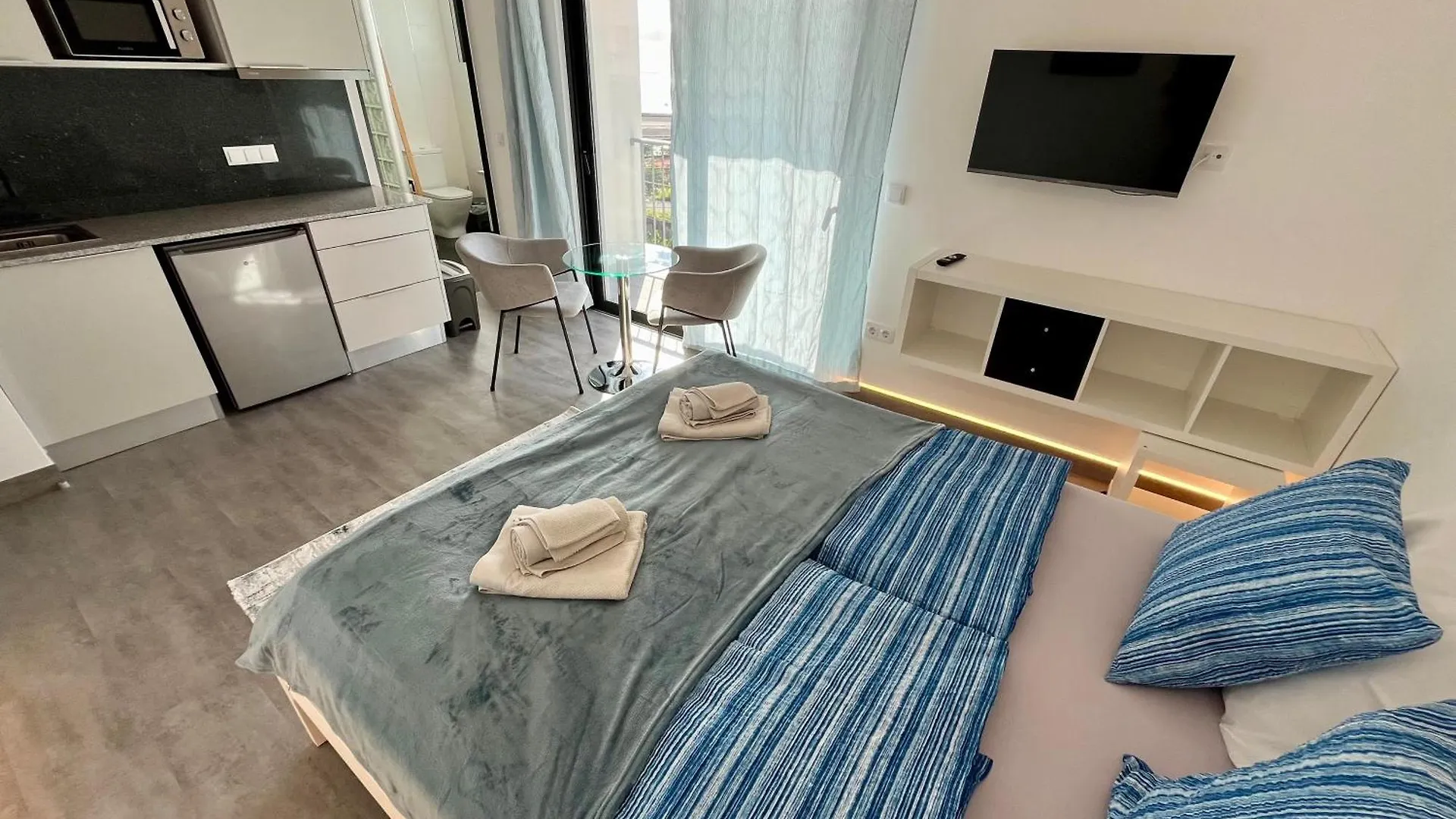 Scirocco Suites Madeira - Ocean View Água de Pena 0*,